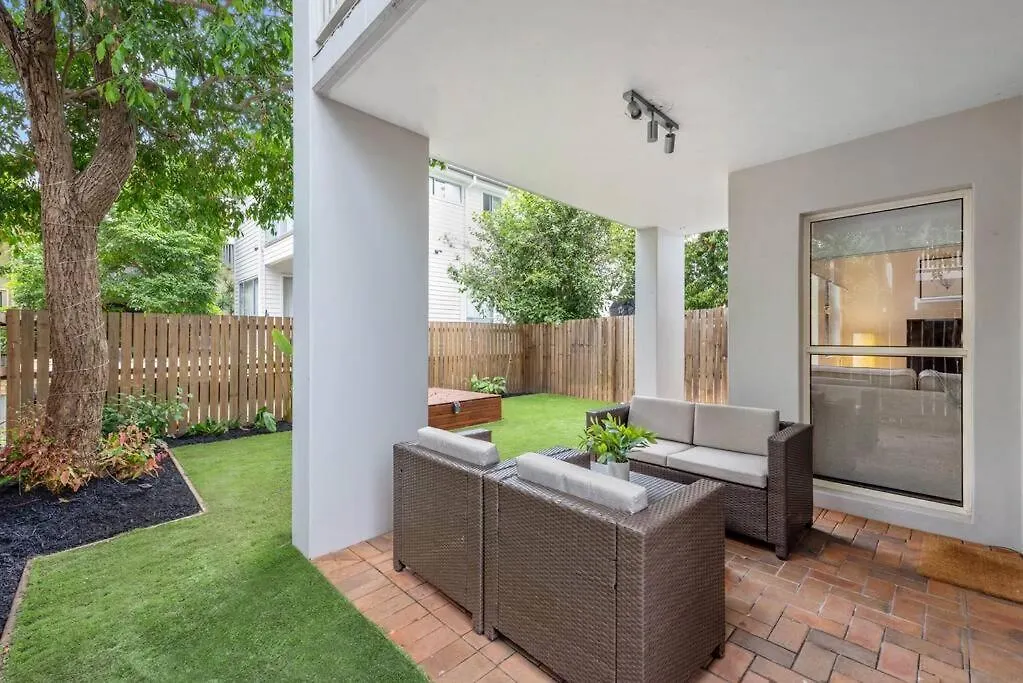 Contemporary Comfy ~ 2Bed/2Bath/1Car ~ Hawthorne Διαμέρισμα Μπρίσμπεϊν